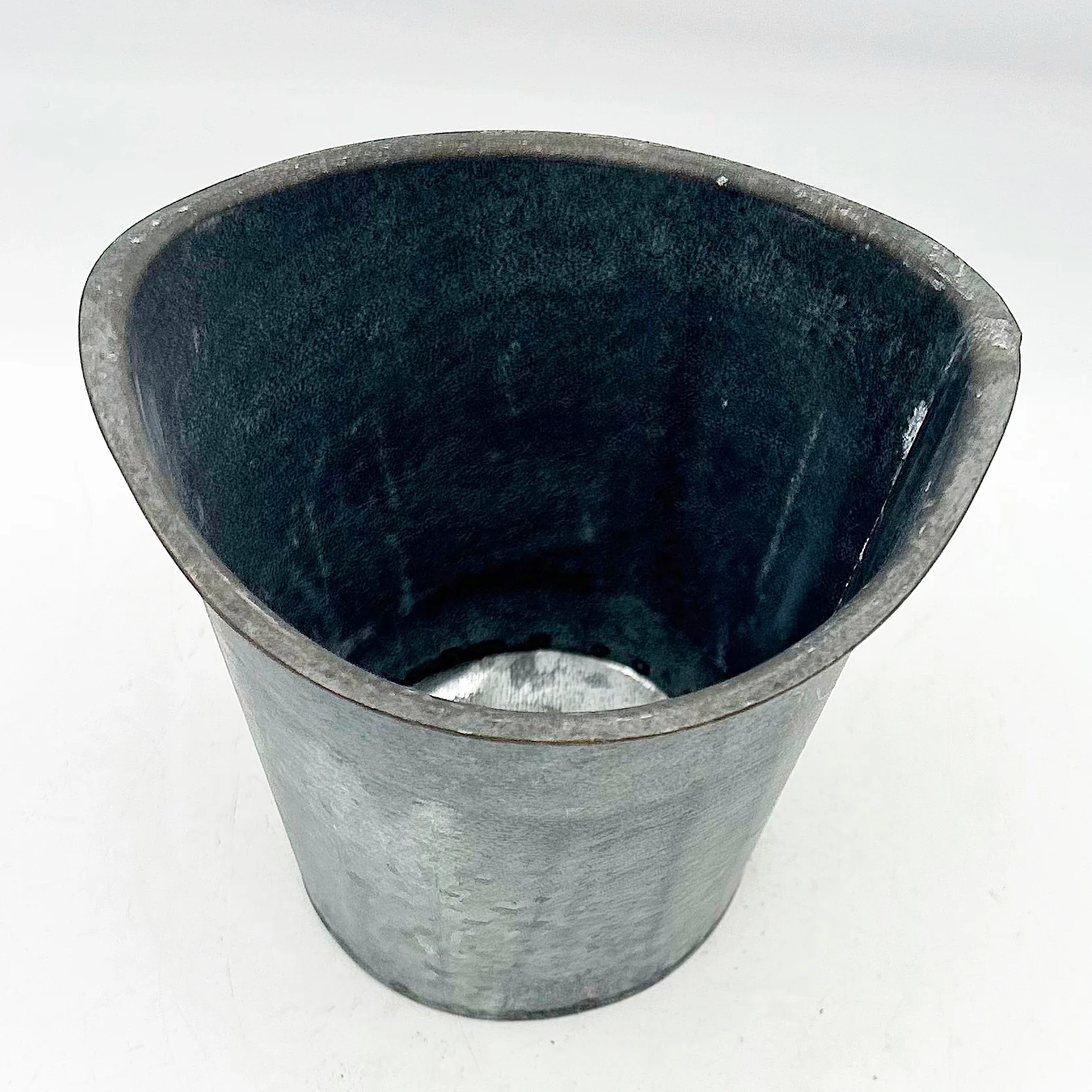๐ Rustic Tin Sifter Cup 5" H - Image 6