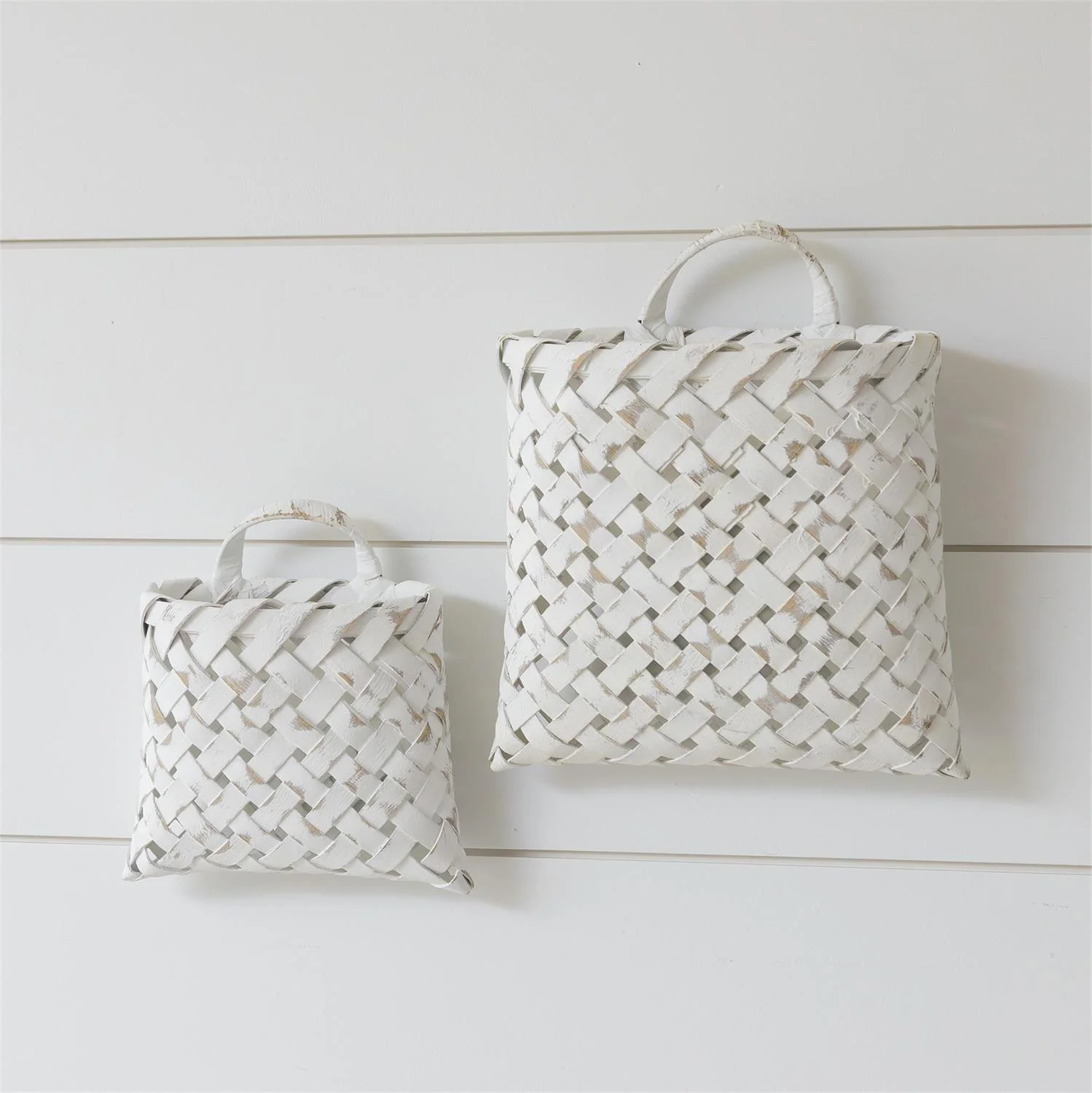 Set of 2 White Chipwood Wall Hanging Baskets