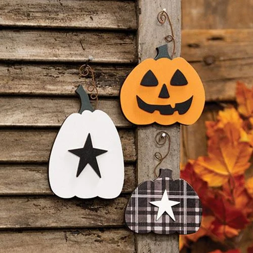 💙 Set of 3 Wooden Pumpkin Ornaments with Curly Wire Hanger - Image 2