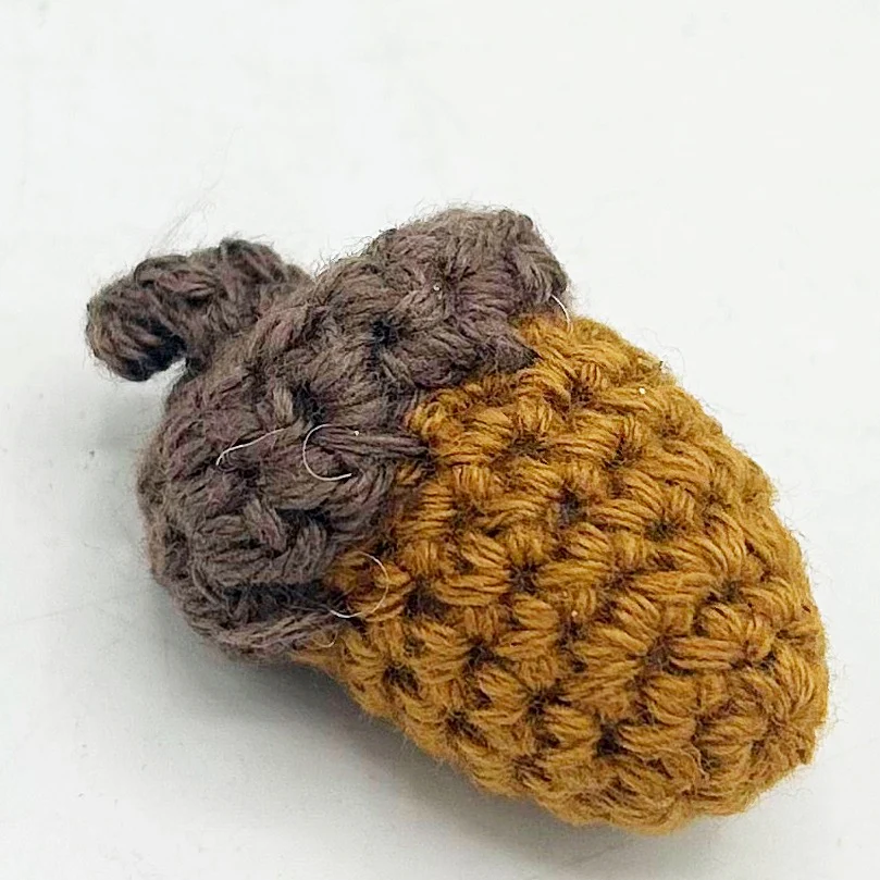 ๐ Set of 5 Mini Crochet Acorns 1" - Image 5