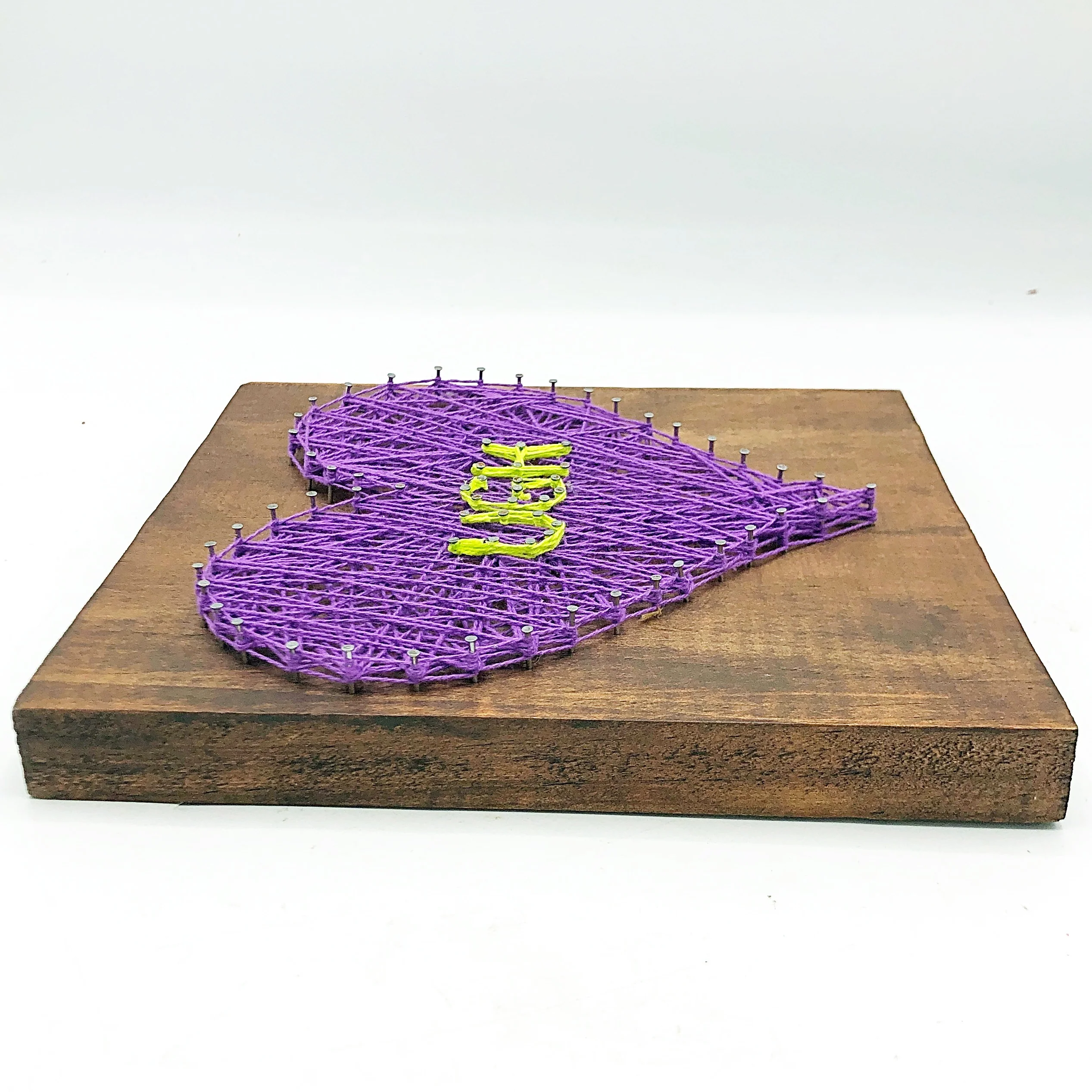 ๐ Ugh Purple Heart String Art Handcrafted 7" Plaque - Image 2