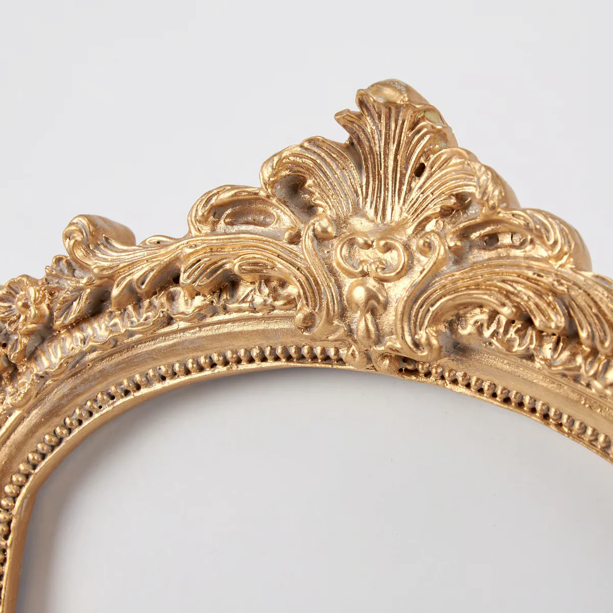 Vintage-Style Arch Photo Frame - Image 3