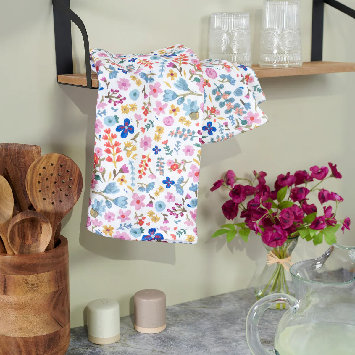 White Floral Kitchen Towel - Image 3