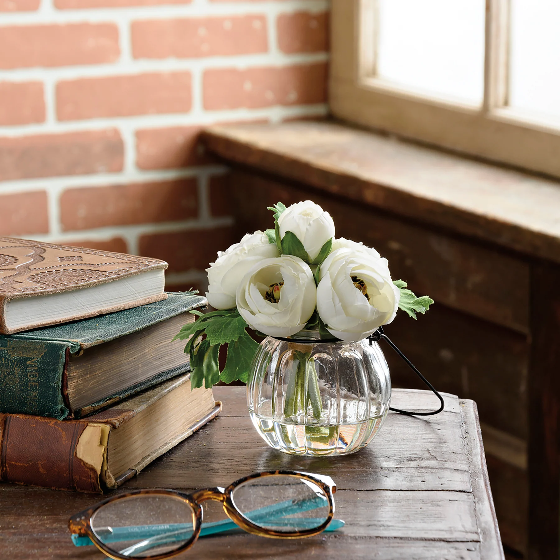 ๐ White Ranunculus Faux Florals in a Vase - Image 3