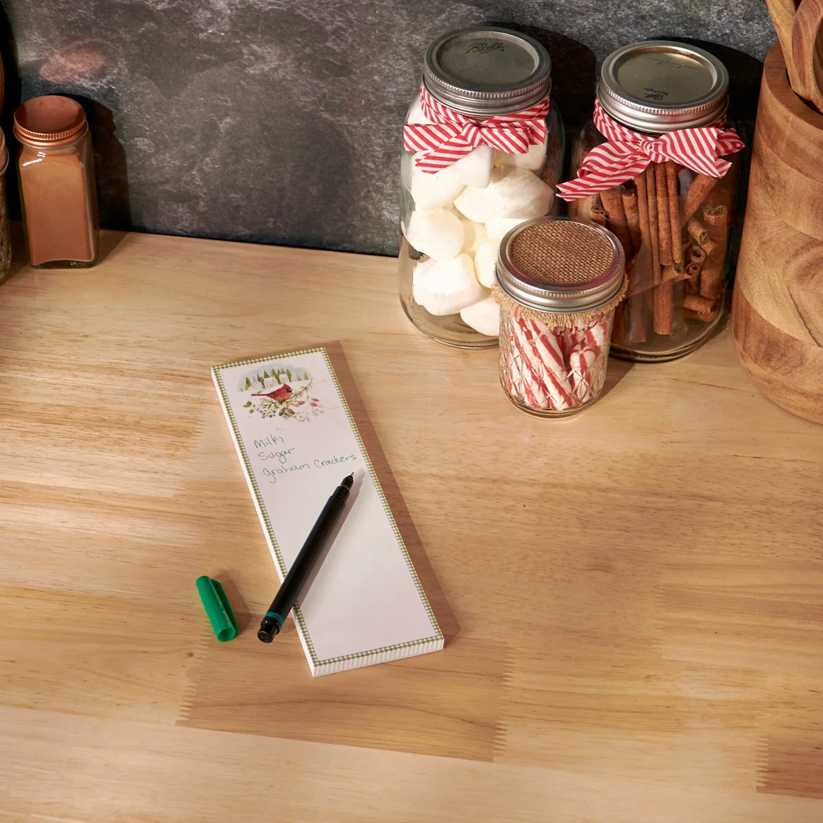Winter Cardinal Magnetic List Pad - Image 2