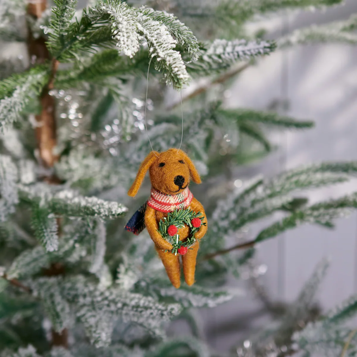 Winter Dog with Wreath Felt Critter Figure - Image 2