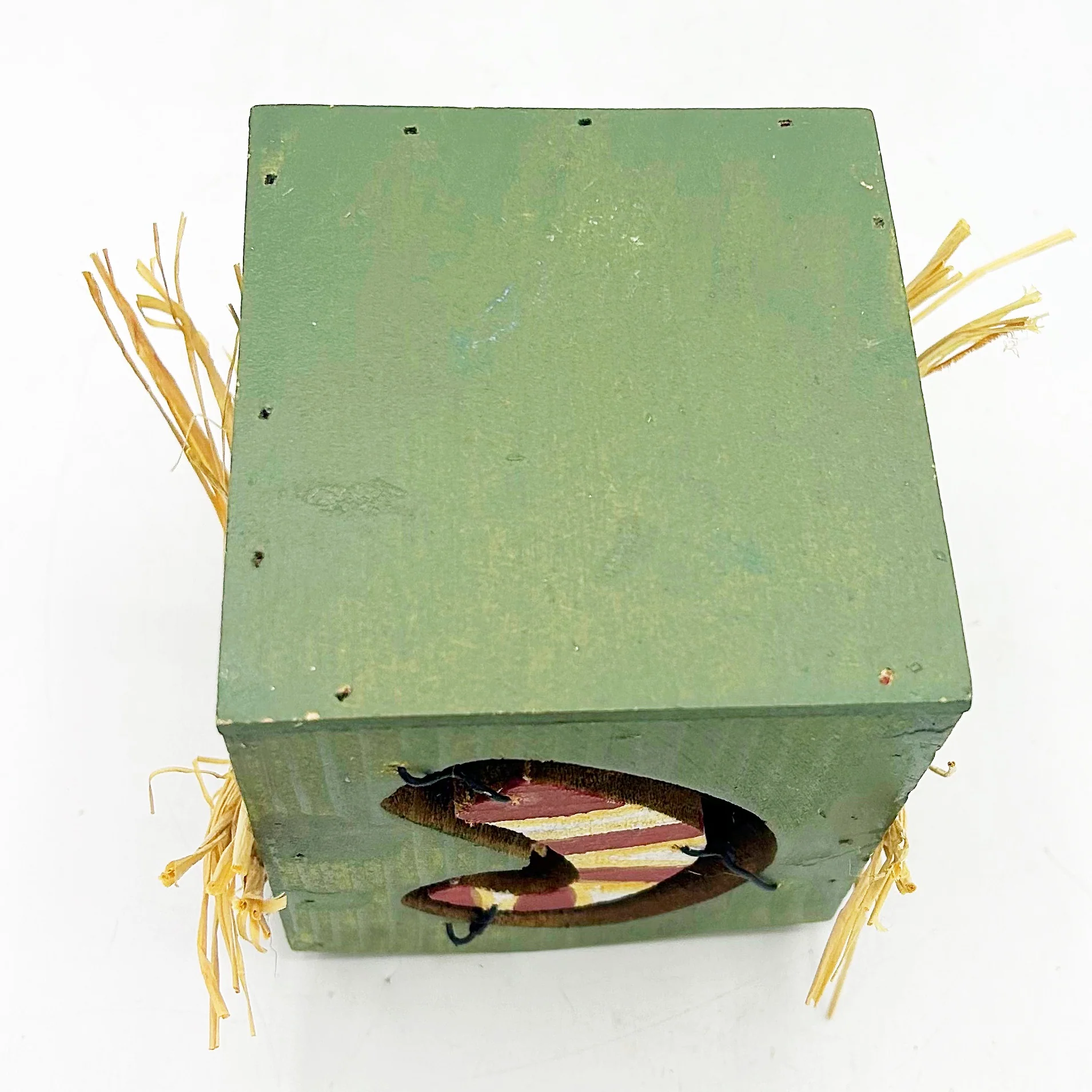 ๐ Wooden Candy Cane Box with Hanger - Image 7
